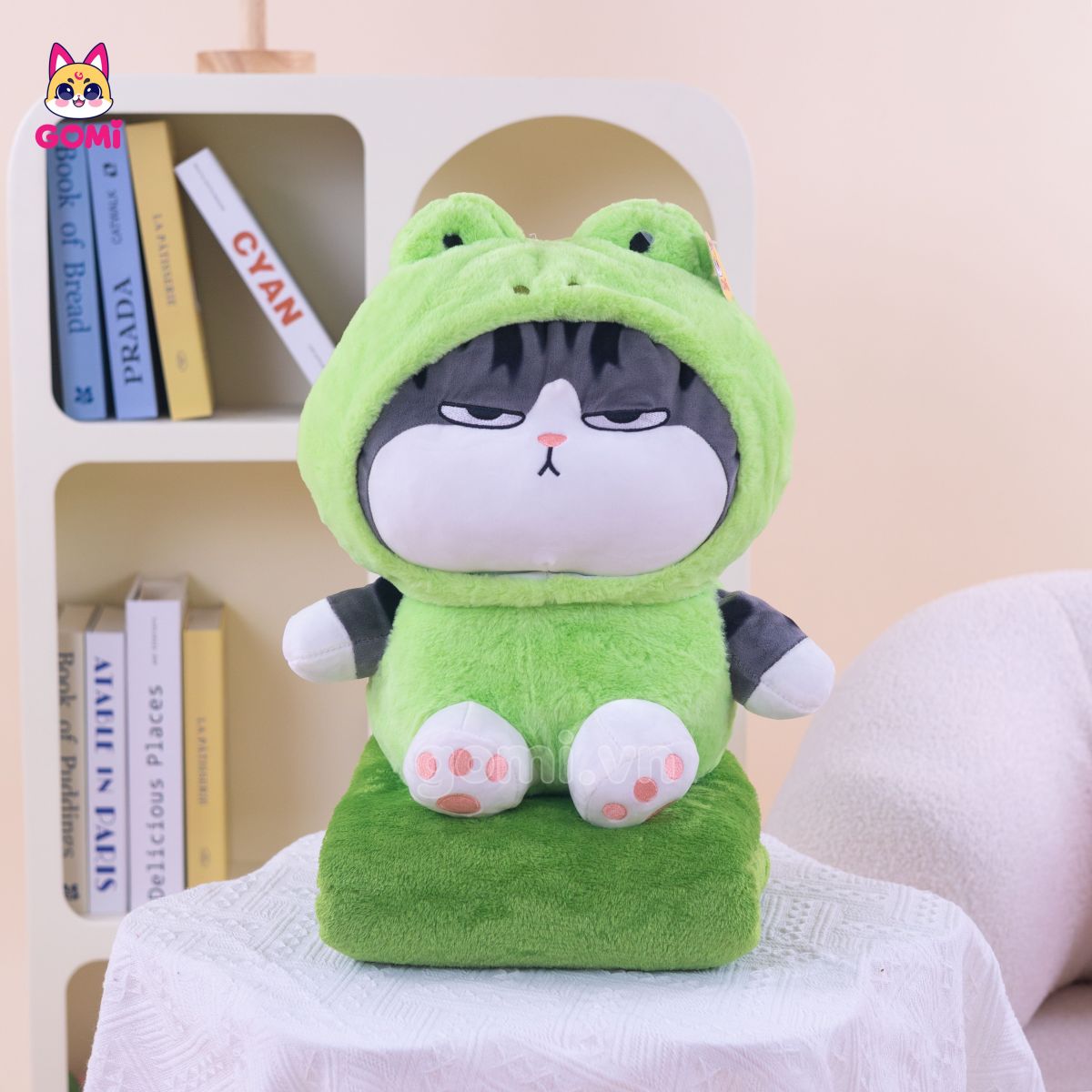 Gối Mền Mèo Hoàng Thượng Cosplay