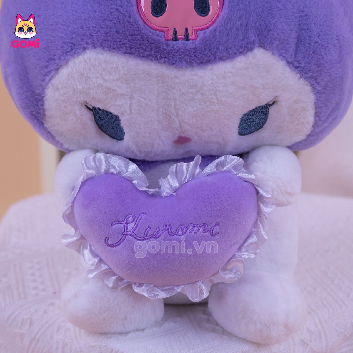 Gấu Bông Kuromi Ôm Tim Tím