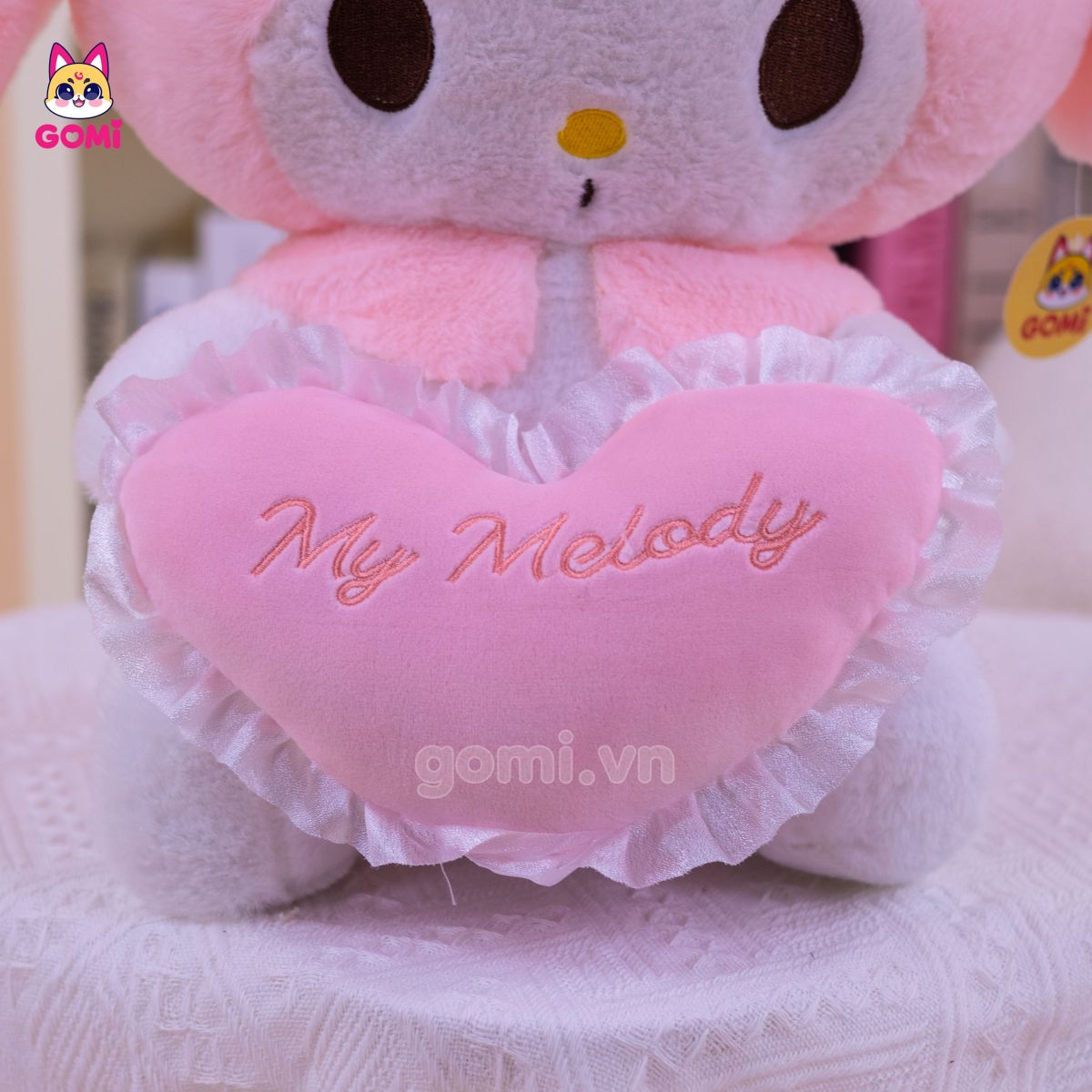 Gấu Bông Melody Ôm Tim Hồng