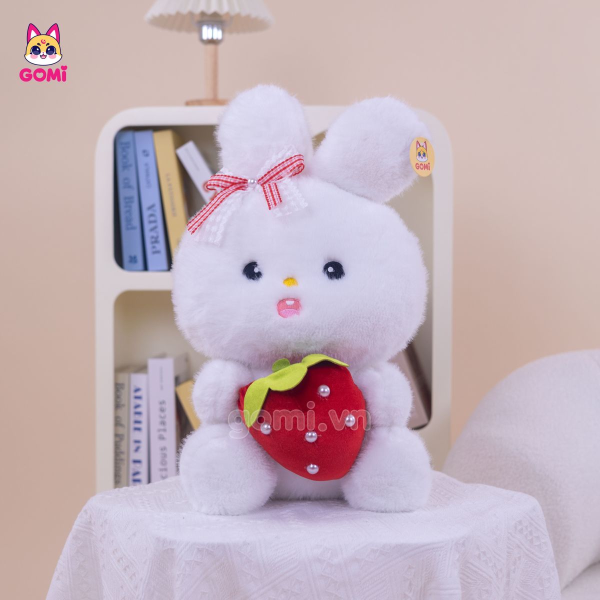 Gấu Bông Thỏ Trắng Ôm Dâu