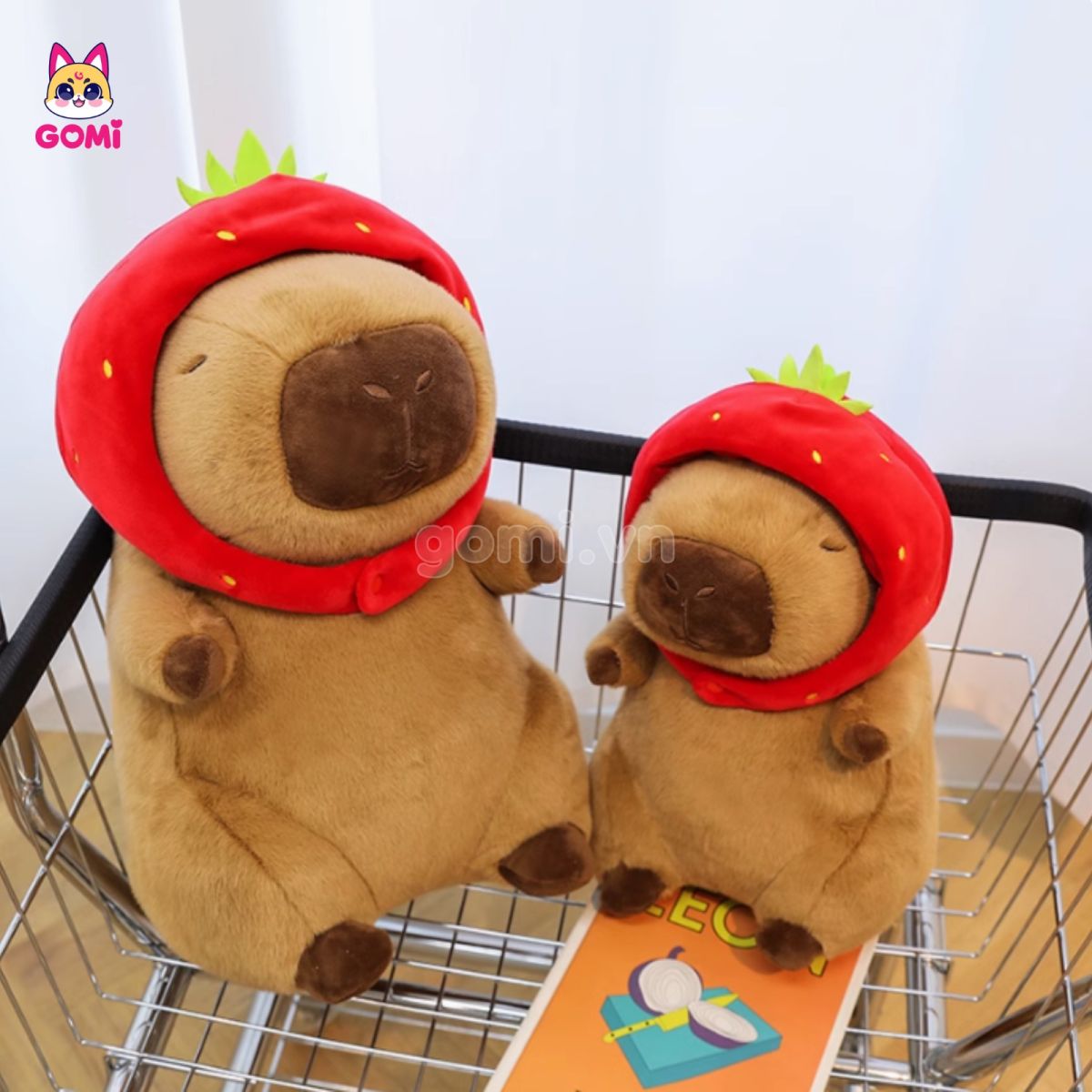 Gấu Bông Capybara Đội Mũ Dâu