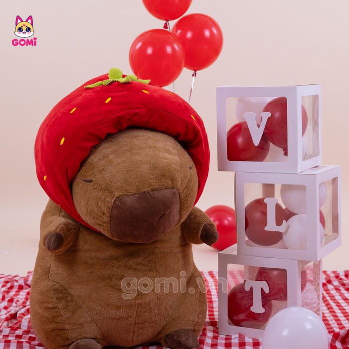 Gấu Bông Capybara Đội Mũ Dâu