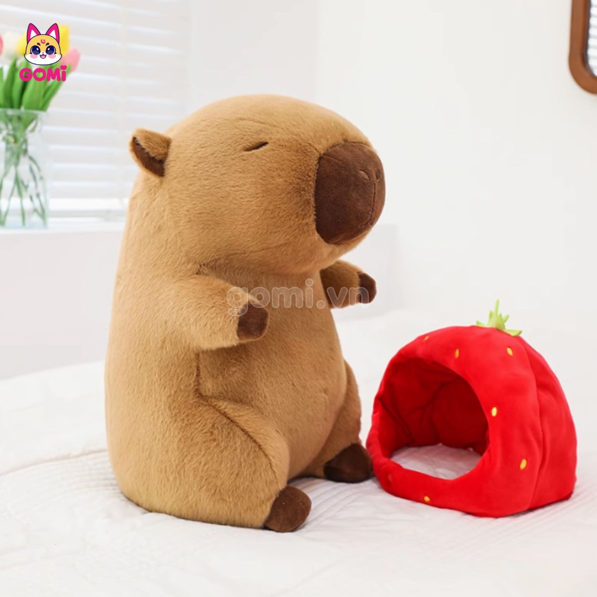 Gấu Bông Capybara Đội Mũ Dâu