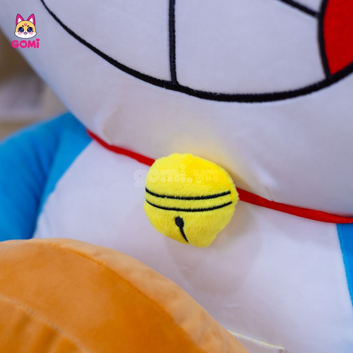Gấu Bông Doraemon Ôm Bánh