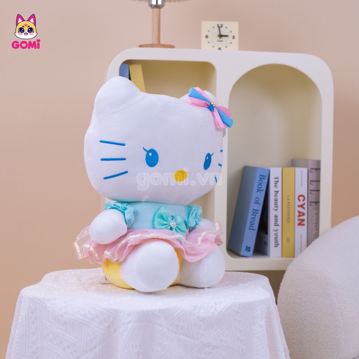 Gấu Bông Kitty Váy Hồng Nơ Xanh