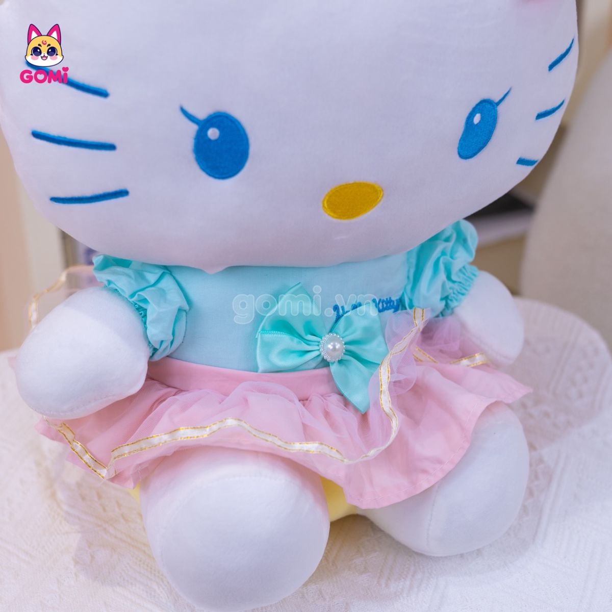 Gấu Bông Kitty Váy Hồng Nơ Xanh