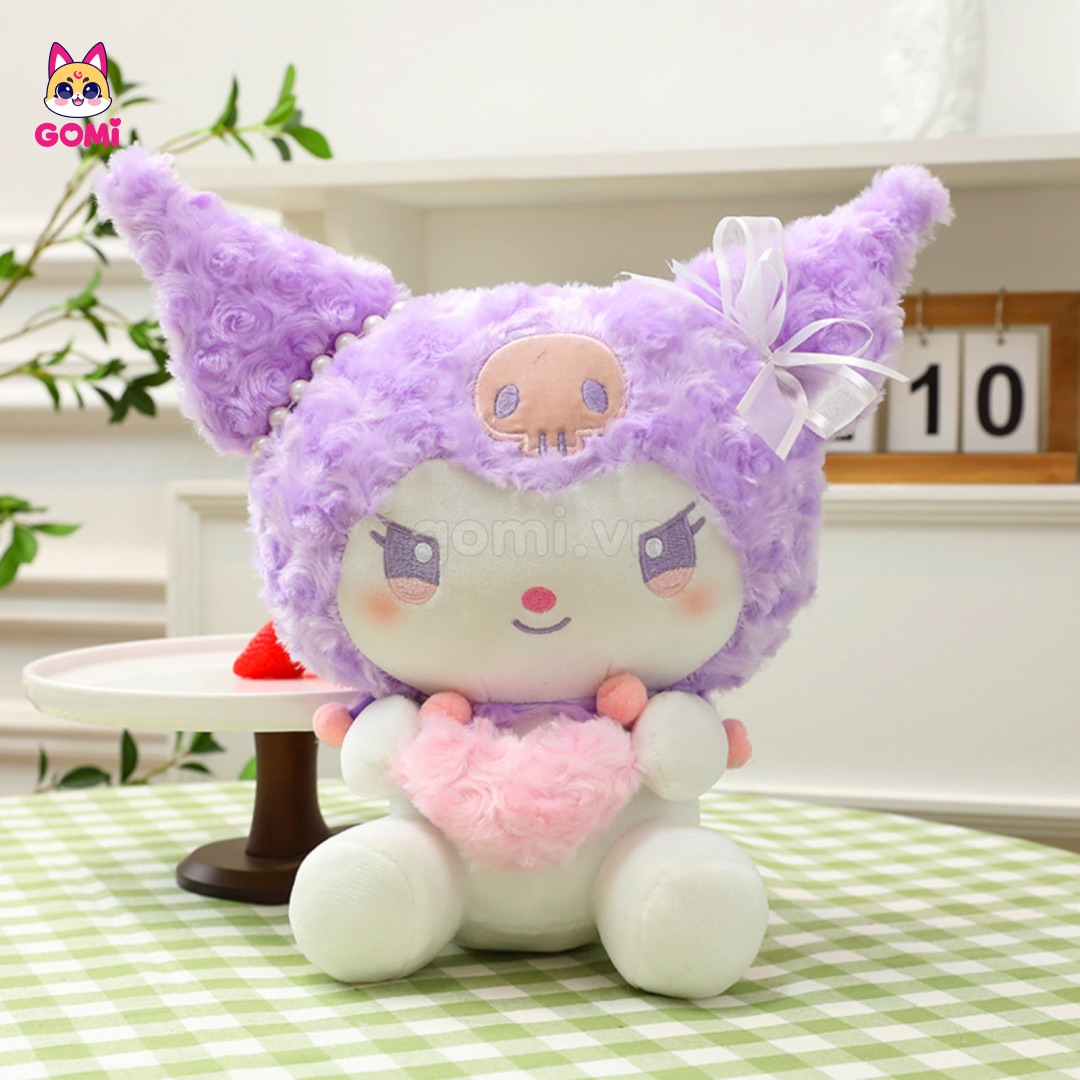 Gấu Bông Kuromi Ôm Tim