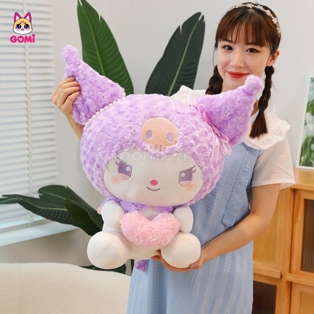 Gấu Bông Kuromi Ôm Tim