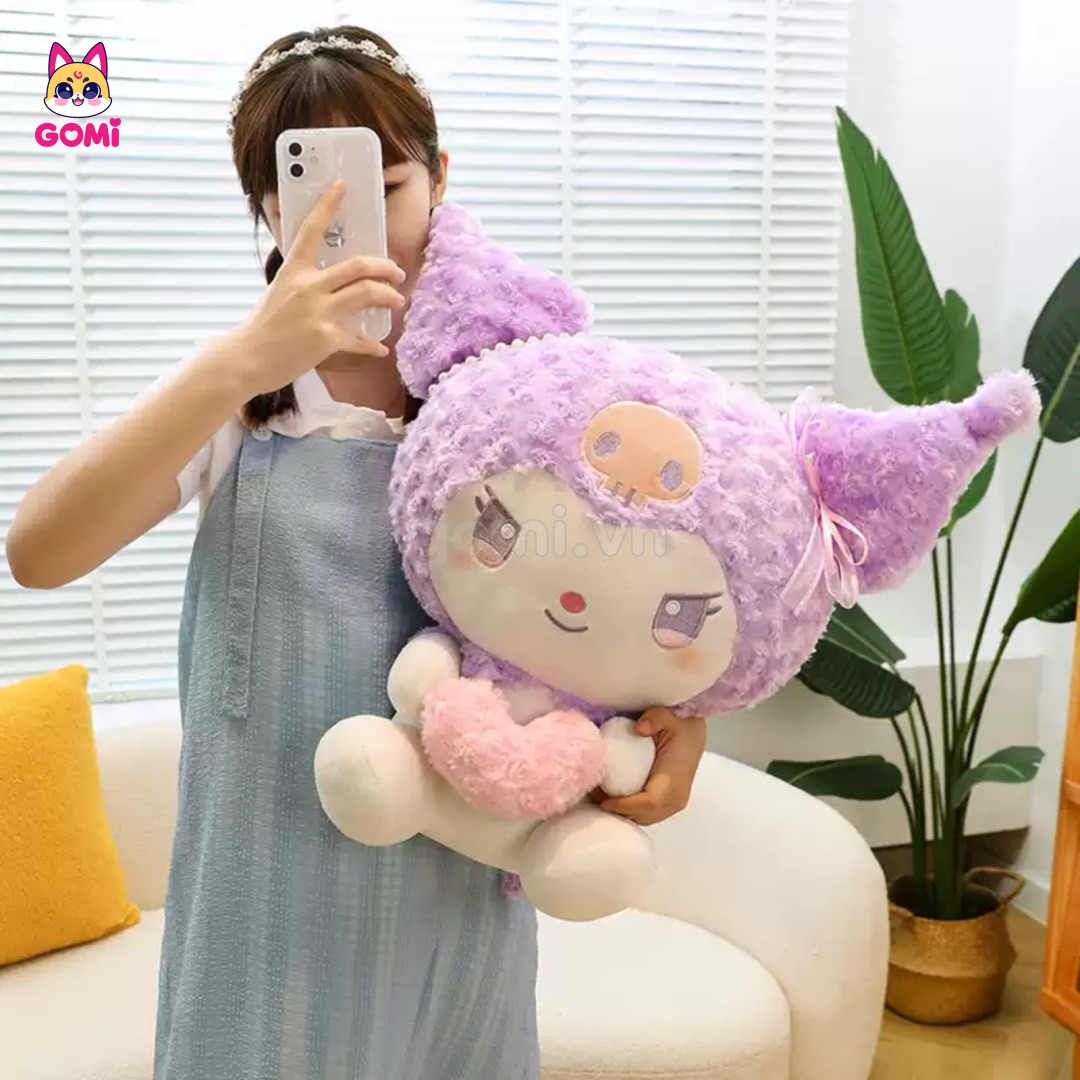 Gấu Bông Kuromi Ôm Tim