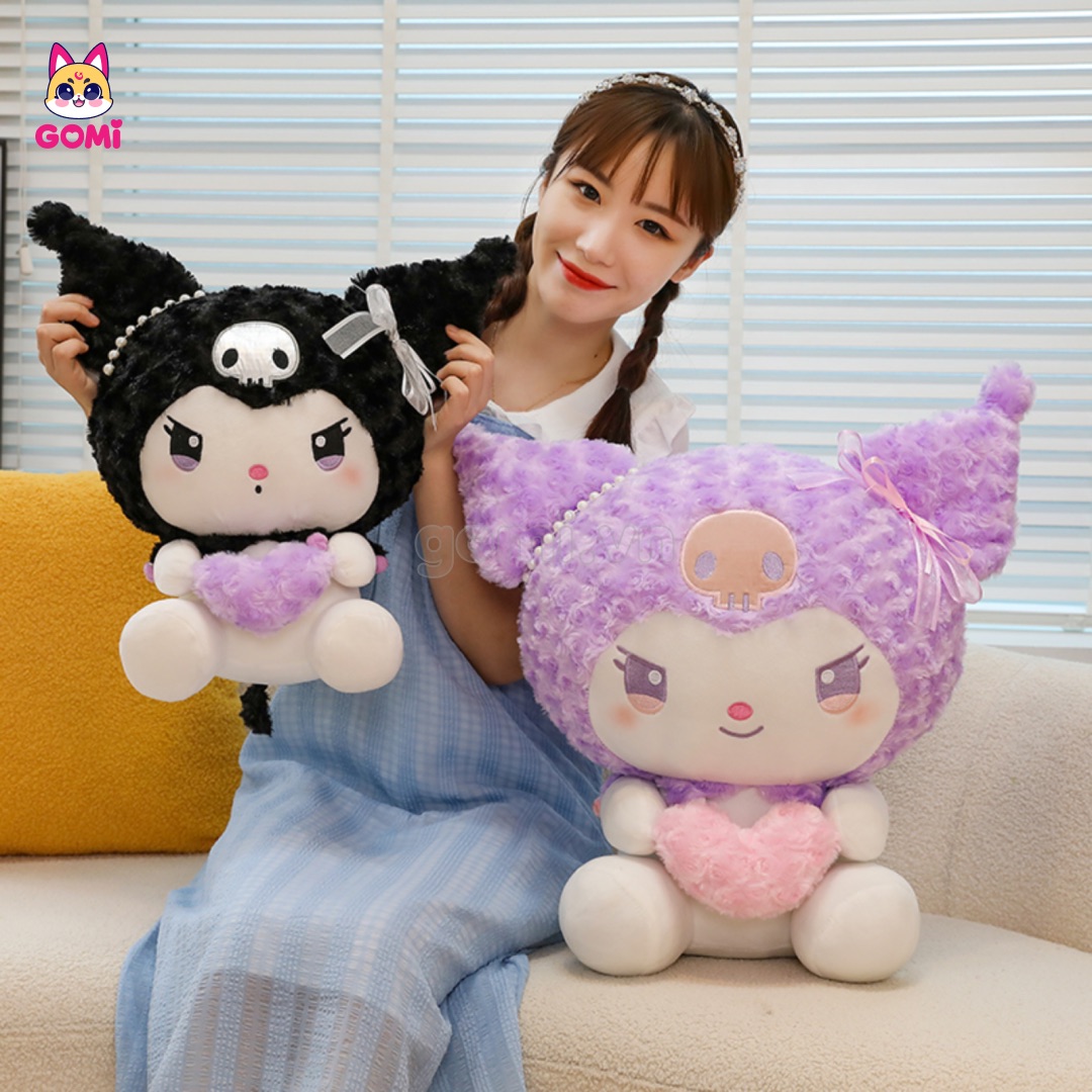 Gấu Bông Kuromi Ôm Tim
