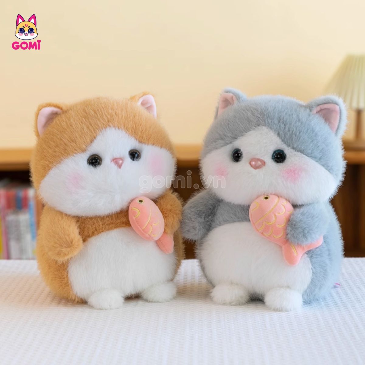 Gấu Bông Mèo Cầm Cá