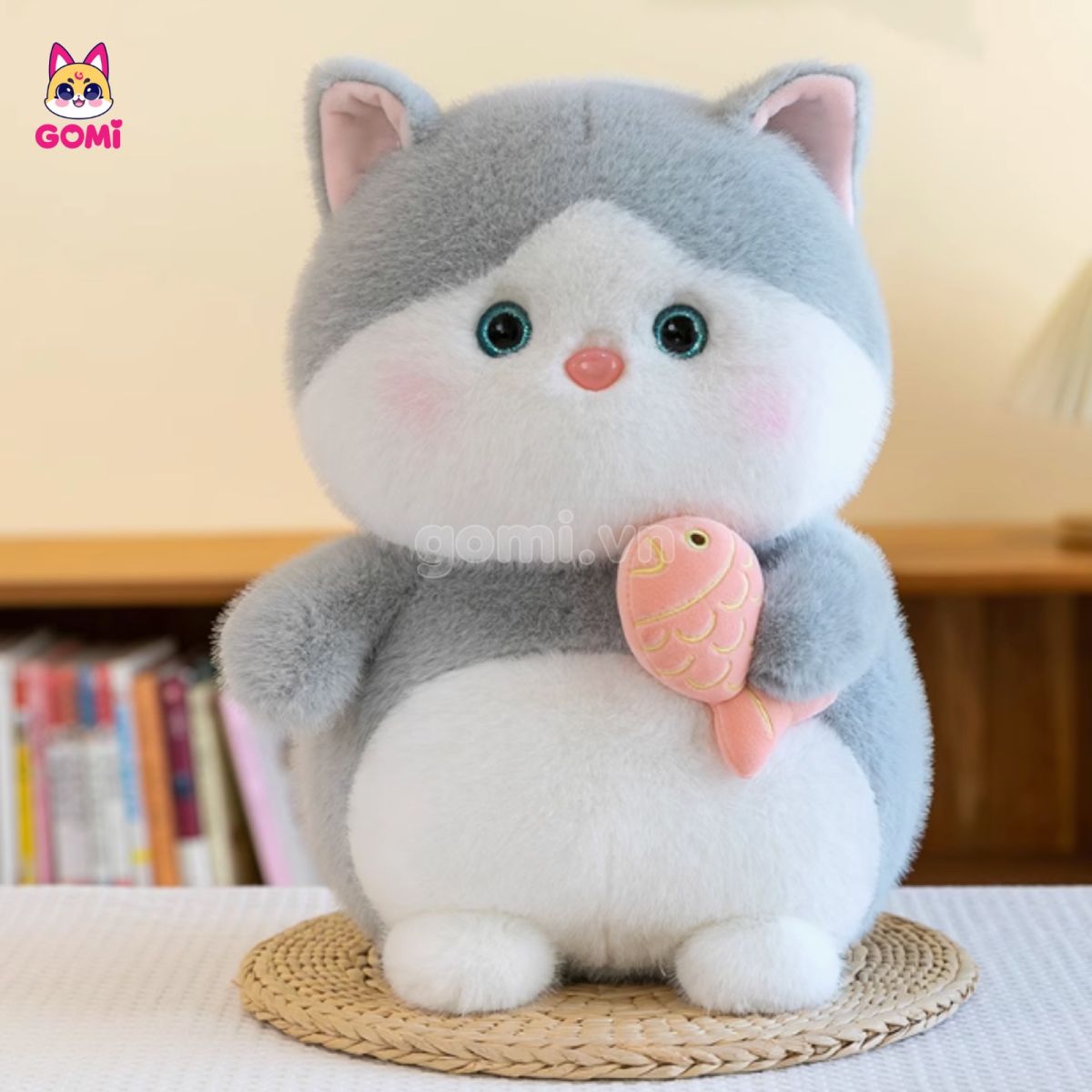 Gấu Bông Mèo Cầm Cá