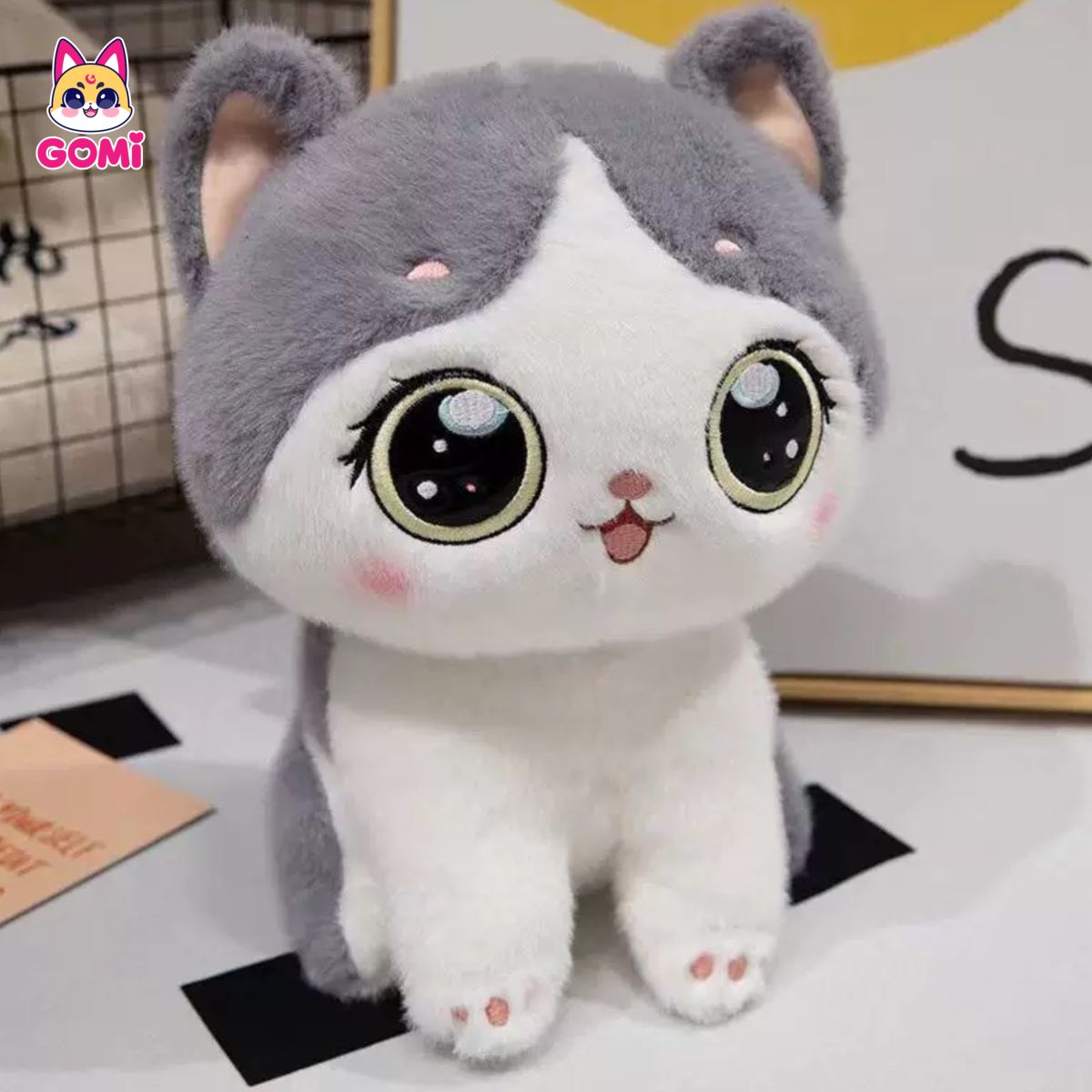 Gấu Bông Mèo Ngồi Mắt Tròn