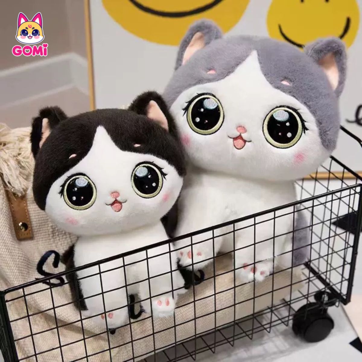 Gấu Bông Mèo Ngồi Mắt Tròn