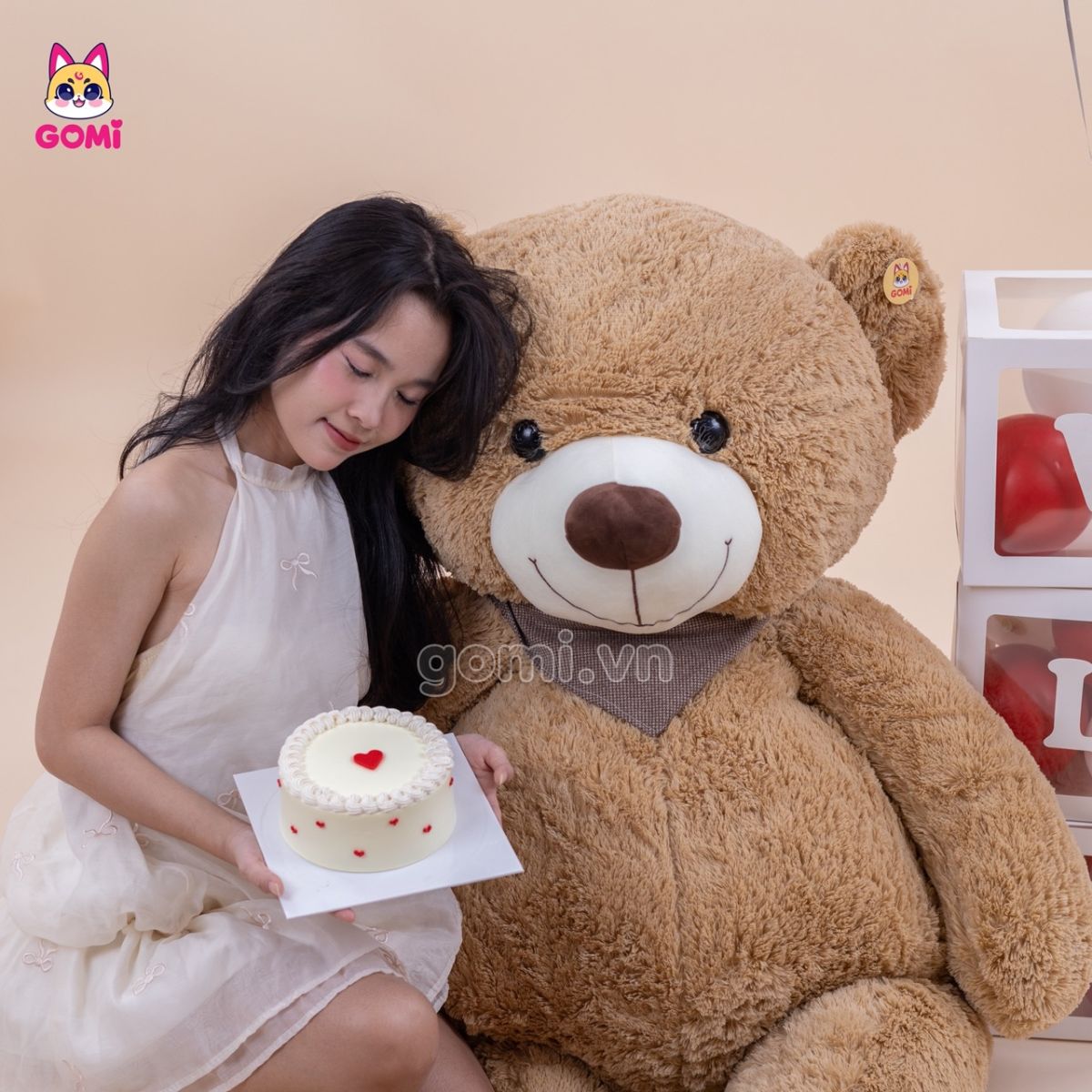 Gấu Bông Teddy Đeo Yếm
