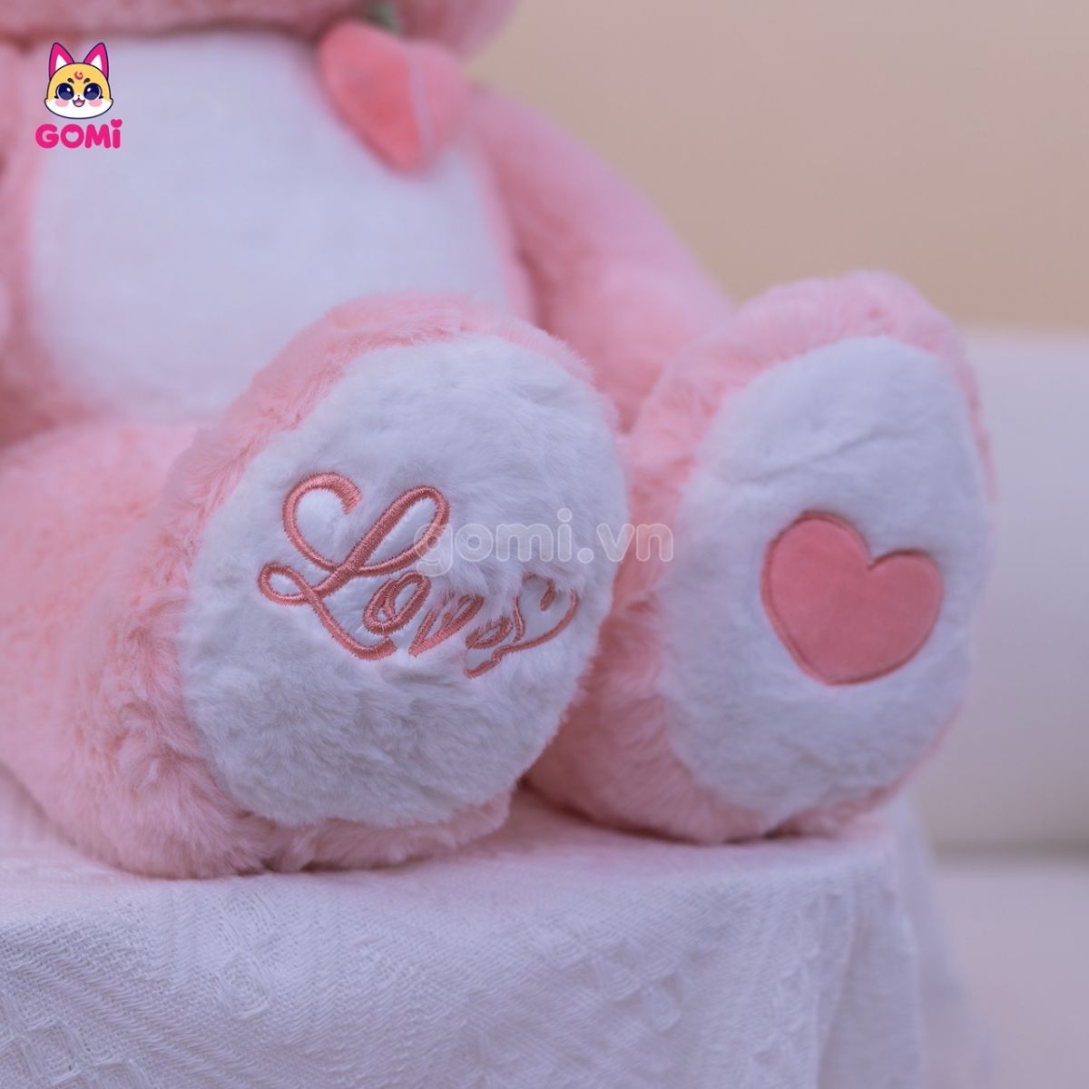 Gấu Bông Teddy Ngực Quả Dâu