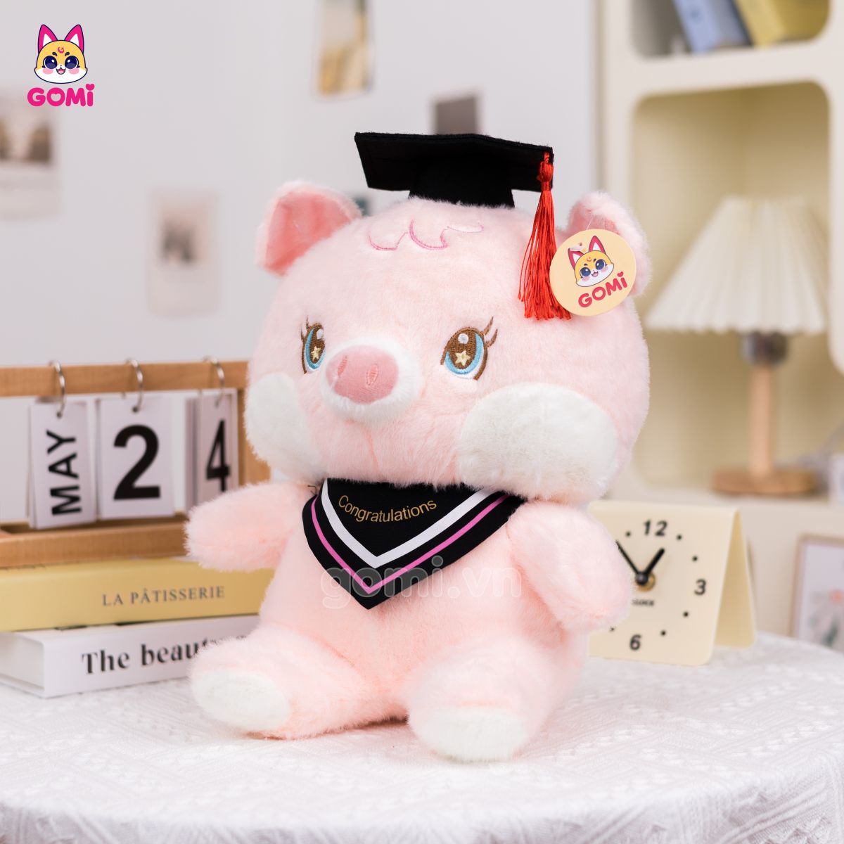 Gấu Bông Tốt Nghiệp Heo Hồng